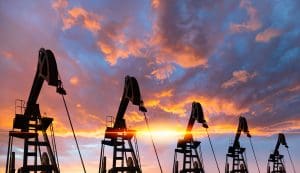 Well plugging and pipeline plugging services